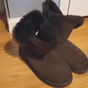 Ugg Bailey Button Mini Boots
